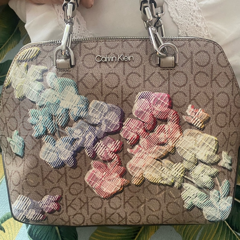 Calvin Klein purse only used a few times